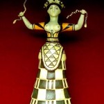 Déesse Serpent de la civilisation minoenne corset
